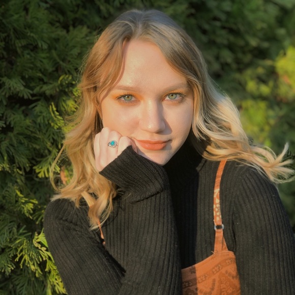 Meet your Posher, Chyanne - Picture 2 of 2